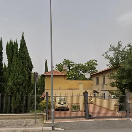 Little Well Connected Breakfast Included Appartamento *