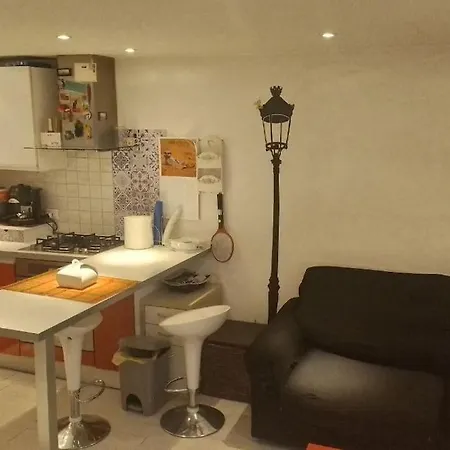 Little Well Connected Breakfast Included *